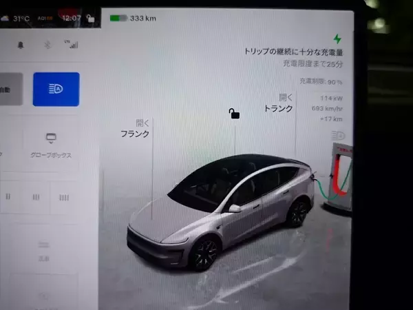 「テスラ「モデルY L」はファミリー向けEVの大本命！ 圧倒的走りと3列目のリアル」の画像