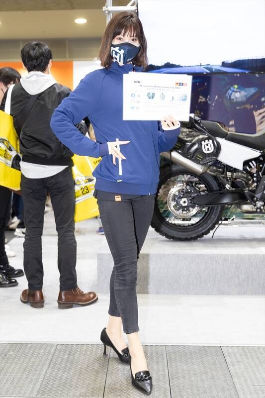 3年ぶりのモーターサイクルショーに咲き誇るコンパニオンたち