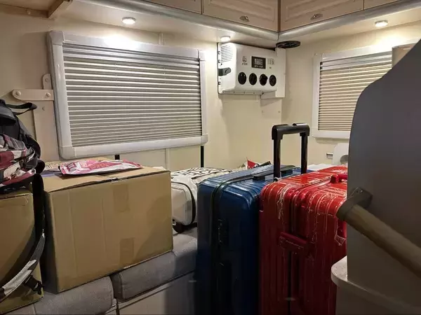 「寒い季節のキャンピングカーにはエンジンかけずに使えるFFヒーターが最強！」の画像