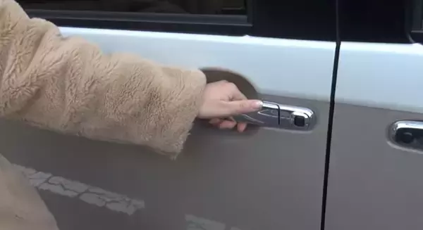 「カワイイだけじゃない！ 人も荷物も載る軽自動車ダイハツ「ムーヴ キャンパス」」の画像