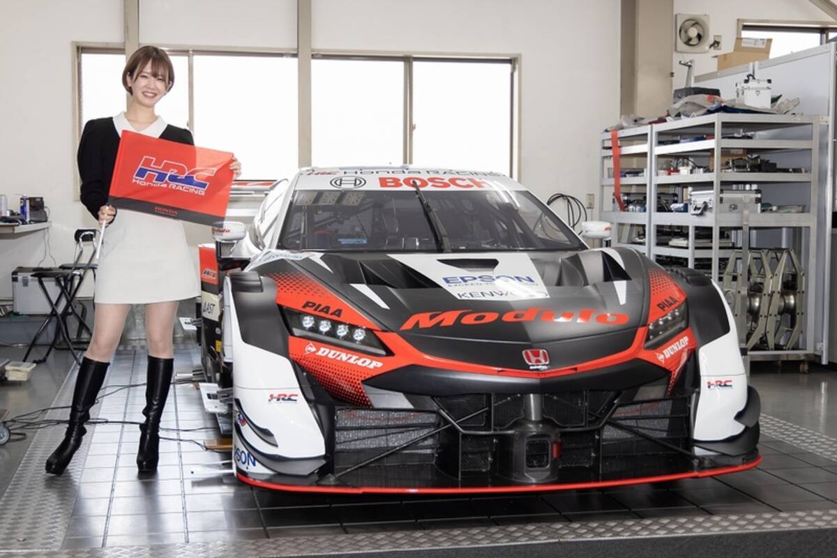 HondaのRQがNSXに乗って中嶋 悟率いるNAKAJIMA RACINGに挨拶にいった 