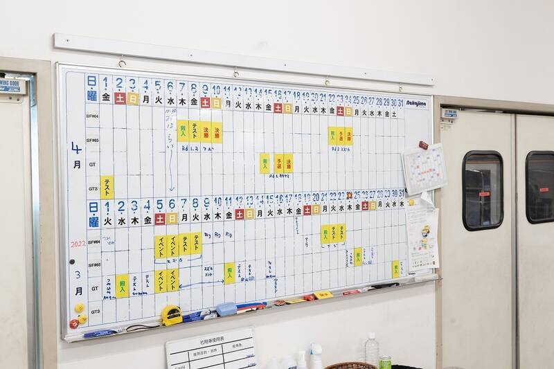 HondaのRQがNSXに乗って中嶋 悟率いるNAKAJIMA RACINGに挨拶にいった