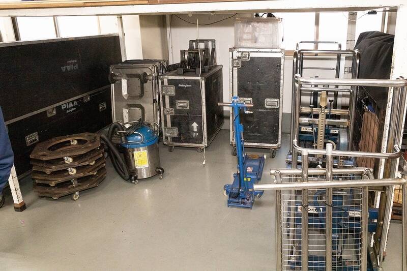 HondaのRQがNSXに乗って中嶋 悟率いるNAKAJIMA RACINGに挨拶にいった