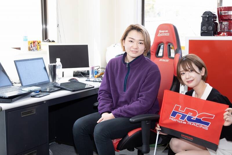 HondaのRQがNSXに乗って中嶋 悟率いるNAKAJIMA RACINGに挨拶にいった