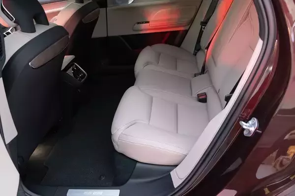「EVの不安を完全払拭するボルボの最適解。新型「ES90/EX90」は至高の北欧ラウンジだ」の画像