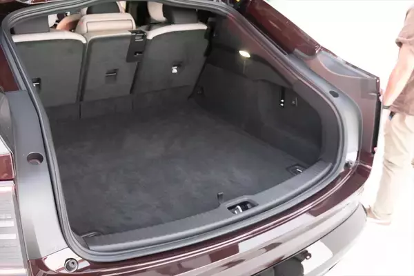 「EVの不安を完全払拭するボルボの最適解。新型「ES90/EX90」は至高の北欧ラウンジだ」の画像