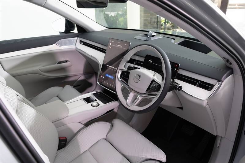 EVの不安を完全払拭するボルボの最適解。新型「ES90/EX90」は至高の北欧ラウンジだ