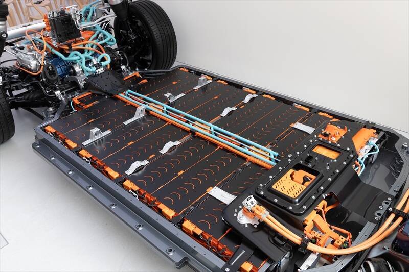 EVの不安を完全払拭するボルボの最適解。新型「ES90/EX90」は至高の北欧ラウンジだ
