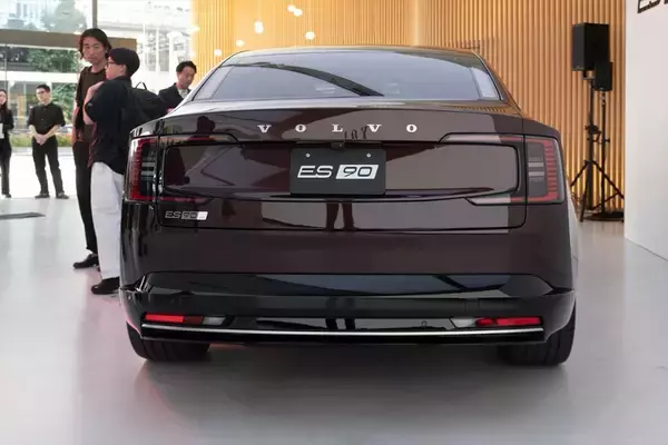 「EVの不安を完全払拭するボルボの最適解。新型「ES90/EX90」は至高の北欧ラウンジだ」の画像