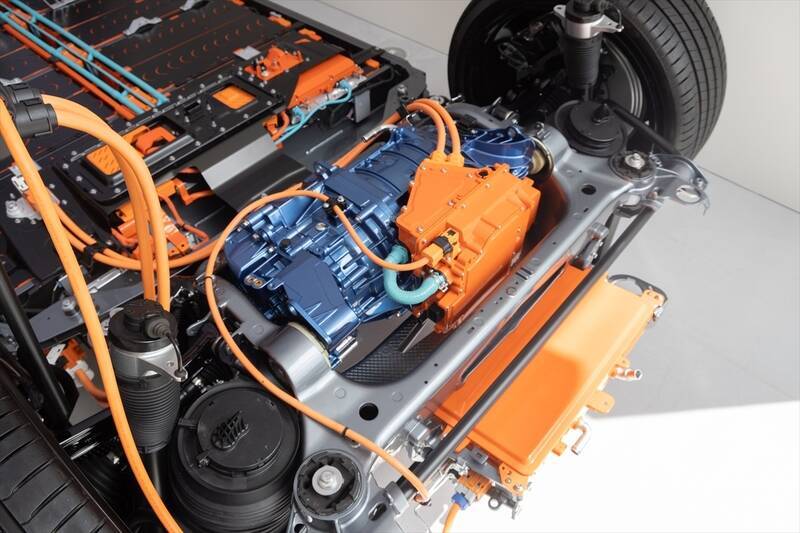EVの不安を完全払拭するボルボの最適解。新型「ES90/EX90」は至高の北欧ラウンジだ
