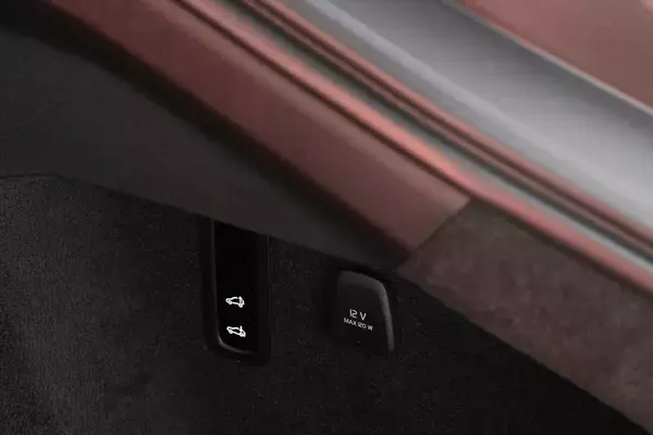 「EVの不安を完全払拭するボルボの最適解。新型「ES90/EX90」は至高の北欧ラウンジだ」の画像