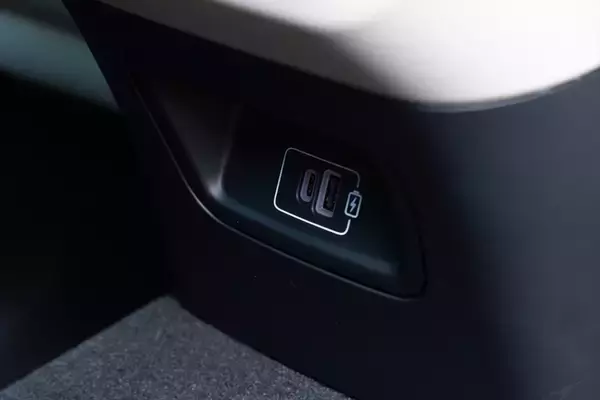 「今しか選べない“熱き”ガソリンSUV！マセラティ「グレカーレ」の真髄を体感する」の画像