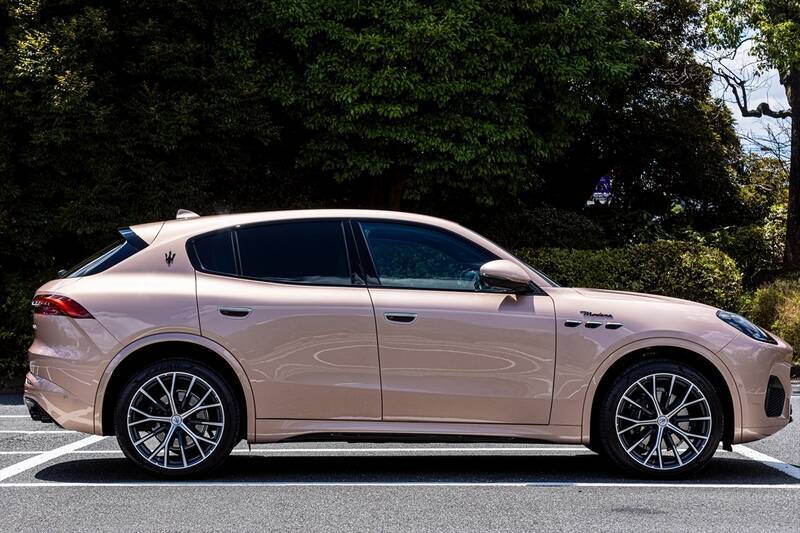 今しか選べない“熱き”ガソリンSUV！マセラティ「グレカーレ」の真髄を体感する