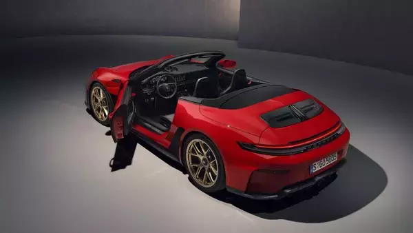 「911 GT3がついに屋根を開けた！ ポルシェ新型GT3 S/Cは軽さと6MTに振り切った1台」の画像