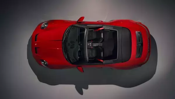 「911 GT3がついに屋根を開けた！ ポルシェ新型GT3 S/Cは軽さと6MTに振り切った1台」の画像