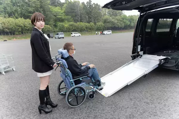 「Honda車史上最大の室内空間を誇る新型STEP WGNは「もはや走る家」だった！」の画像