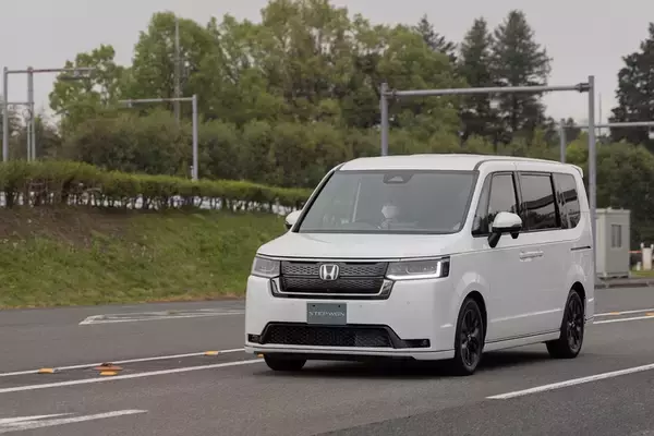 「Honda車史上最大の室内空間を誇る新型STEP WGNは「もはや走る家」だった！」の画像