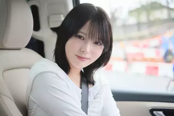 「快眠必至！ ニアジョイも驚いたメルセデスVクラスが最高峰の「極上おもてなし空間」と言える3つの理由」の画像