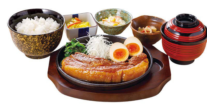 分厚い角煮がドーン！ 店舗限定「厚切り角煮定食」が販売拡大、丼も登場