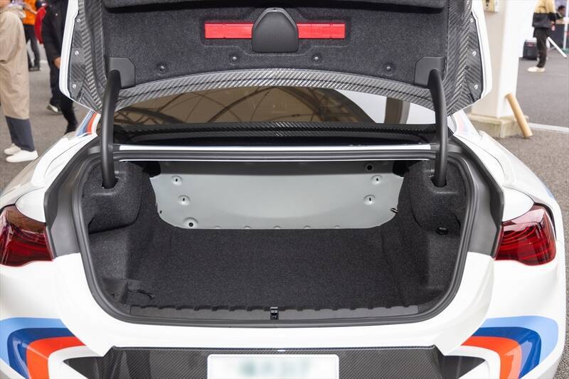 約1億3000万円！ BMWの世界限定50台モデル「3.0 CSL」のオーラがスゴイ！