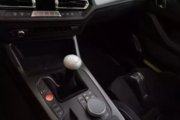 「約1億3000万円！ BMWの世界限定50台モデル「3.0 CSL」のオーラがスゴイ！」の画像