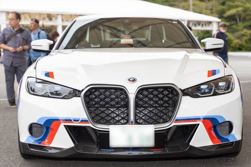 約1億3000万円！ BMWの世界限定50台モデル「3.0 CSL」のオーラがスゴイ！