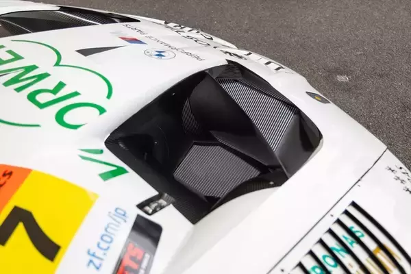 「約1億3000万円！ BMWの世界限定50台モデル「3.0 CSL」のオーラがスゴイ！」の画像