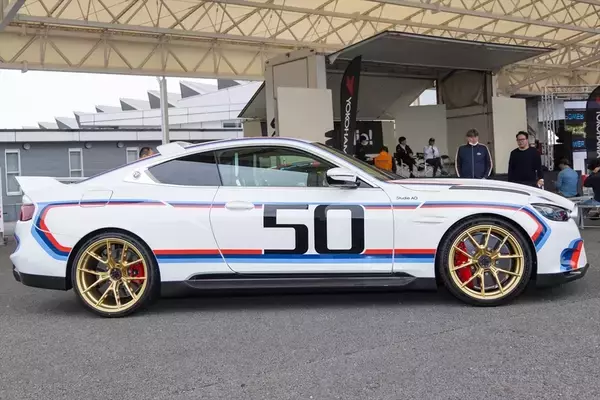 「約1億3000万円！ BMWの世界限定50台モデル「3.0 CSL」のオーラがスゴイ！」の画像
