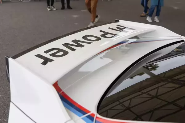 「約1億3000万円！ BMWの世界限定50台モデル「3.0 CSL」のオーラがスゴイ！」の画像