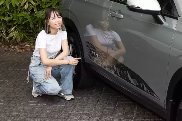 「VEZELかZR-Vかそれとも？ ホンダアクセスのパーツを着けたSUV三兄弟をアイドルが試乗比較」の画像