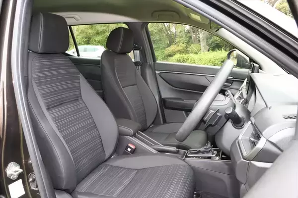 「最近クルマが高いけどホンダのSUV「WR-V」は250万円以下で買えるって知ってた？」の画像