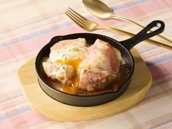 「明太子×いくらの「ふわとろオムライス」が春らしさ全開！これは食べたい～」の画像