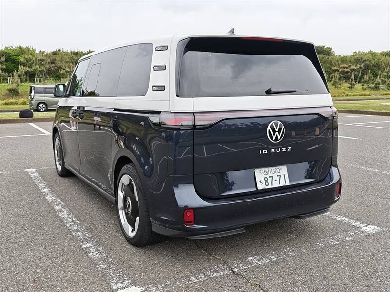 ≒JOYも大絶賛の可愛さ！ 見た目はレトロ、中身は最新EV「ID. Buzz」がミニバンの常識を変える