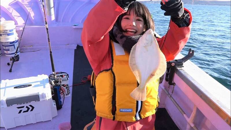 クロスカブで行く！ 1万円でいろんな魚がめっちゃ釣れるオホーツク海、船釣り体験ツーリング