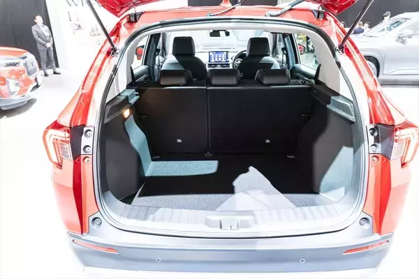 「Hondaの新型コンパクトSUV「WR-V」は驚異の低価格200万円台で来春発売予定！」の画像