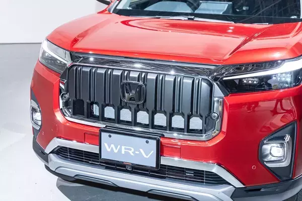 「Hondaの新型コンパクトSUV「WR-V」は驚異の低価格200万円台で来春発売予定！」の画像