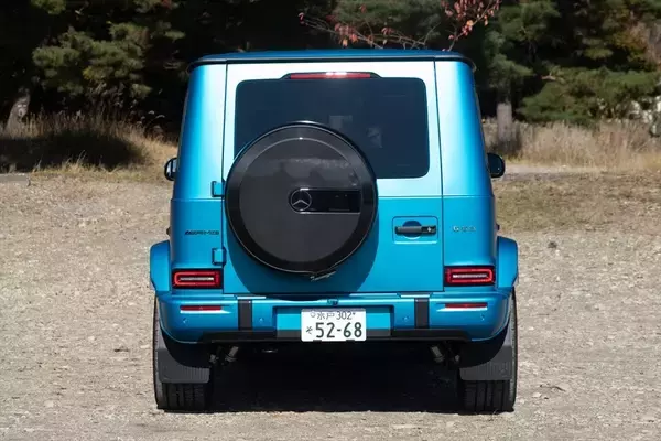 「爆速＆ラグジュアリー体験！ 最強のベンツ・Gクラスに現役アイドルが乗って実感した贅沢空間」の画像