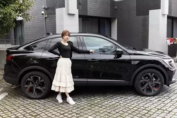 「輸入車唯一のフルハイブリッドSUV、ルノー「アルカナ」の走りは車重を感じさせない爽快感」の画像