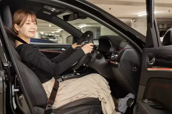 「輸入車唯一のフルハイブリッドSUV、ルノー「アルカナ」の走りは車重を感じさせない爽快感」の画像