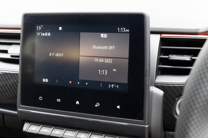 輸入車唯一のフルハイブリッドSUV、ルノー「アルカナ」の走りは車重を感じさせない爽快感