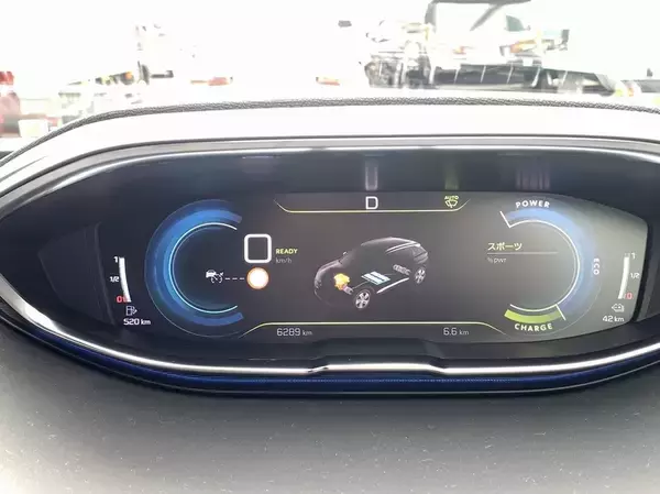 「輸入車唯一のフルハイブリッドSUV、ルノー「アルカナ」の走りは車重を感じさせない爽快感」の画像