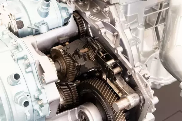 「輸入車唯一のフルハイブリッドSUV、ルノー「アルカナ」の走りは車重を感じさせない爽快感」の画像