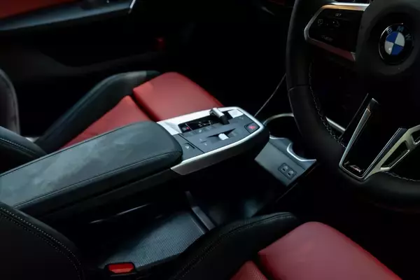 「BMW「X2 M35i」はカジュアルさとBMWらしさが高次元にバランスした日本にピッタリなSUV」の画像