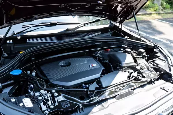 「BMW「X2 M35i」はカジュアルさとBMWらしさが高次元にバランスした日本にピッタリなSUV」の画像