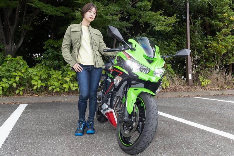 トップガンになりたくてカワサキの「Ninja ZX-25R」に乗った