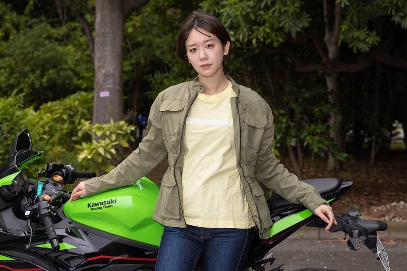 トップガンになりたくてカワサキの「Ninja ZX-25R」に乗った