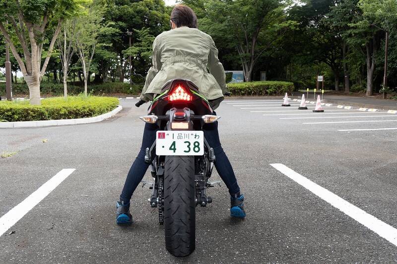 トップガンになりたくてカワサキの「Ninja ZX-25R」に乗った