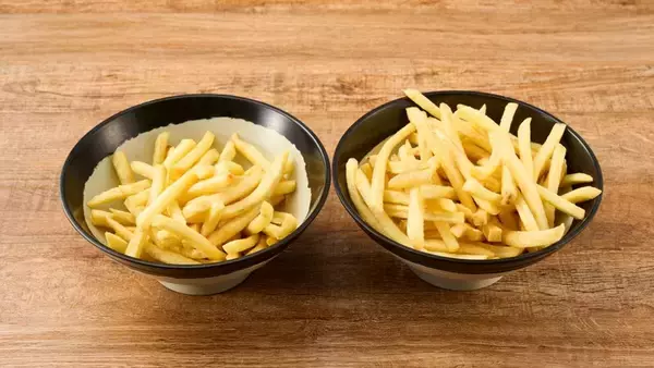 「串カツ11品がボリュームアップ！最大2倍に！「串カツ田中の日」キャンペーン」の画像