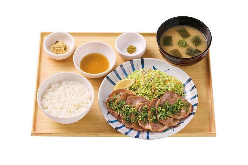 【やよい軒】初の“豚タン定食”！ネギたっぷり×コリコリ食感
