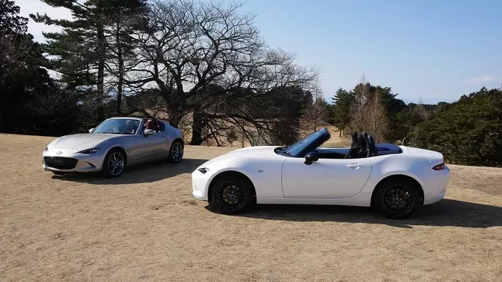 マツダ ロードスターrf 車中泊が無理ならテントがあるじゃない 21年8月7日 エキサイトニュース マツダ ロードスターrf 車中泊が無理ならテントがあるじゃない 21年8月7日 エキサイトニュース